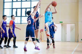 NBA尼克斯vs快船：唐斯佩恩首节“冲锋”，哈登伦纳德逆转战局，快船客胜尼克斯