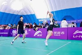 棒球与增强现实转播技术让观众在屏幕上直接看到投手的出手隧道